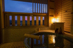 【遥々の階】和モダン洋室客室露天風呂イメージ